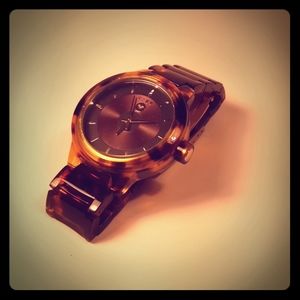3/40$ Roxy baroness watch